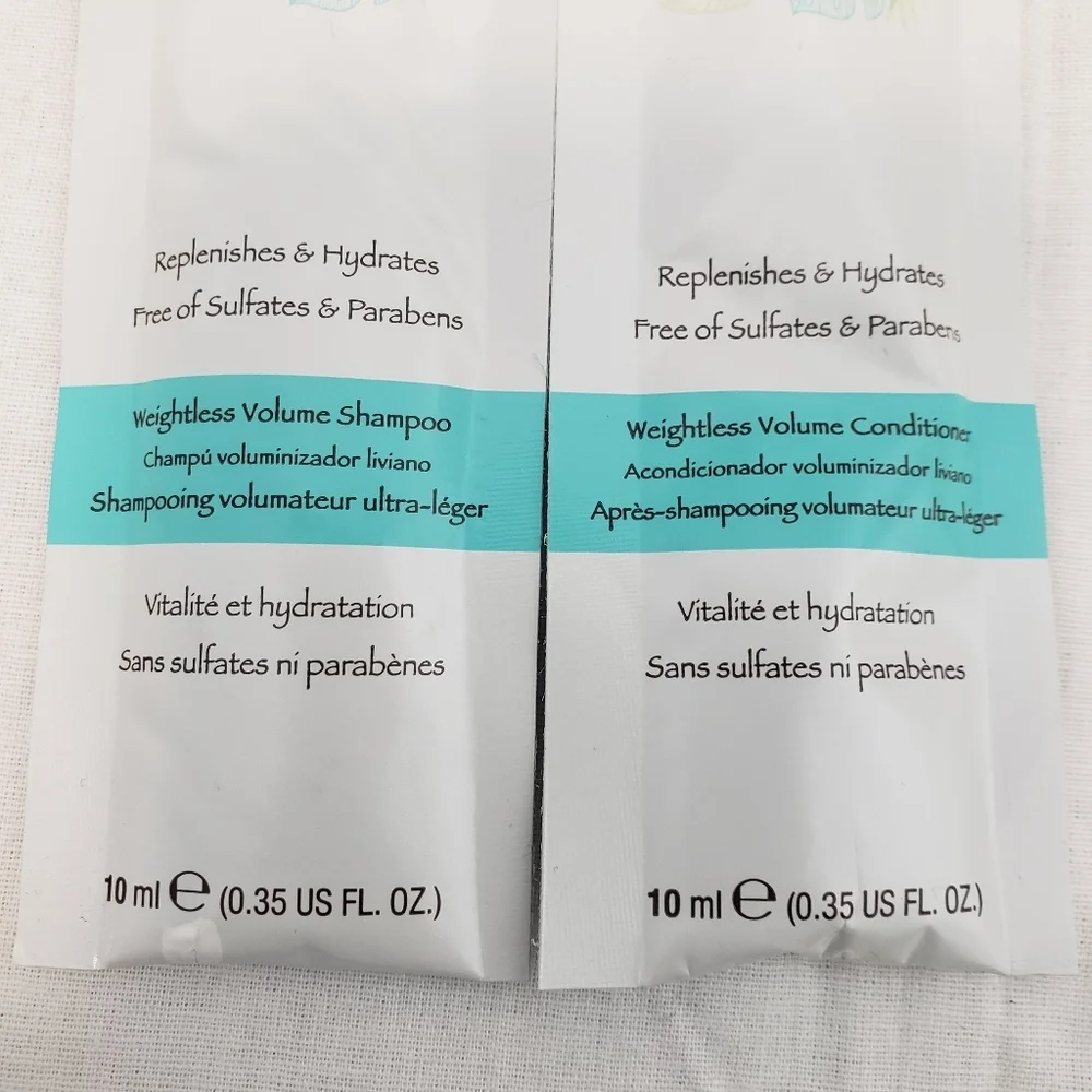 Travel Kit Hask Shampoo and Conditioner 3 Blade Razor And Vanity Set